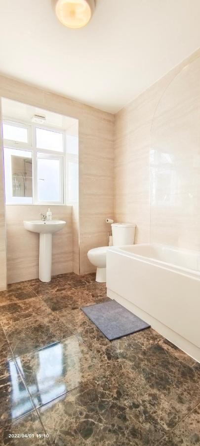 شقة Acacia Flat 189 In Wembley لندن المظهر الخارجي الصورة